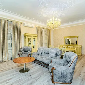  Апартаменты Gold Deluxe Vip